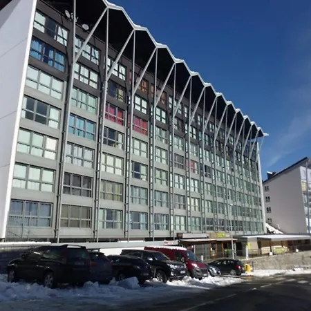 Apartment 4 Pers Avec Balcon, Centre Station, Proche Pistes, Ascenseur - Fr-1-404-95