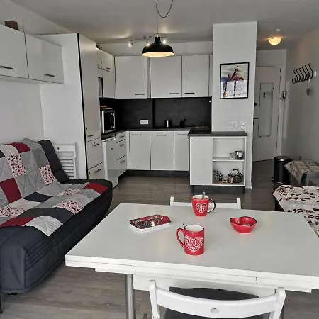 Apartment 4 Pers Avec Balcon, Centre Station, Proche Pistes, Ascenseur - Fr-1-404-95